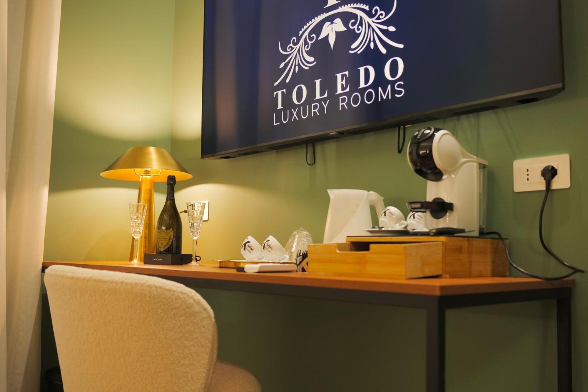 Toledo Luxury Rooms - Lr Collection Napoli Dış mekan fotoğraf