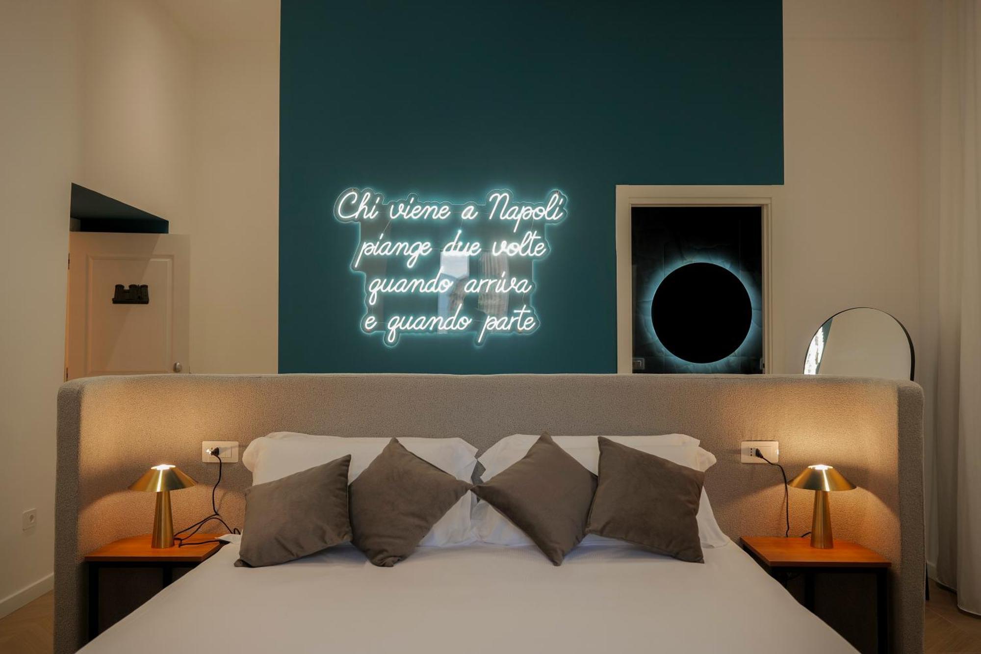 Toledo Luxury Rooms - Lr Collection Napoli Dış mekan fotoğraf