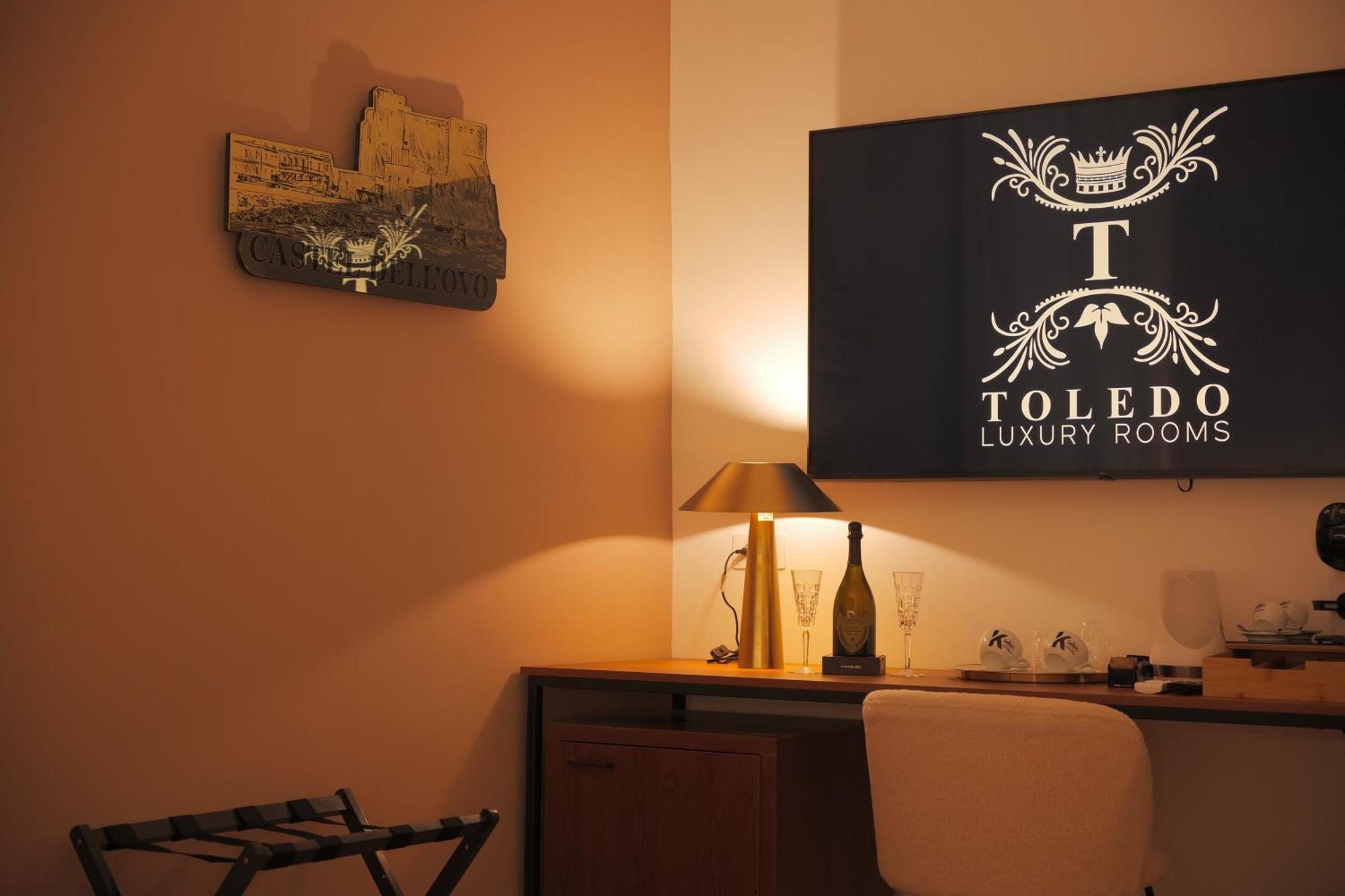 Toledo Luxury Rooms - Lr Collection Napoli Dış mekan fotoğraf