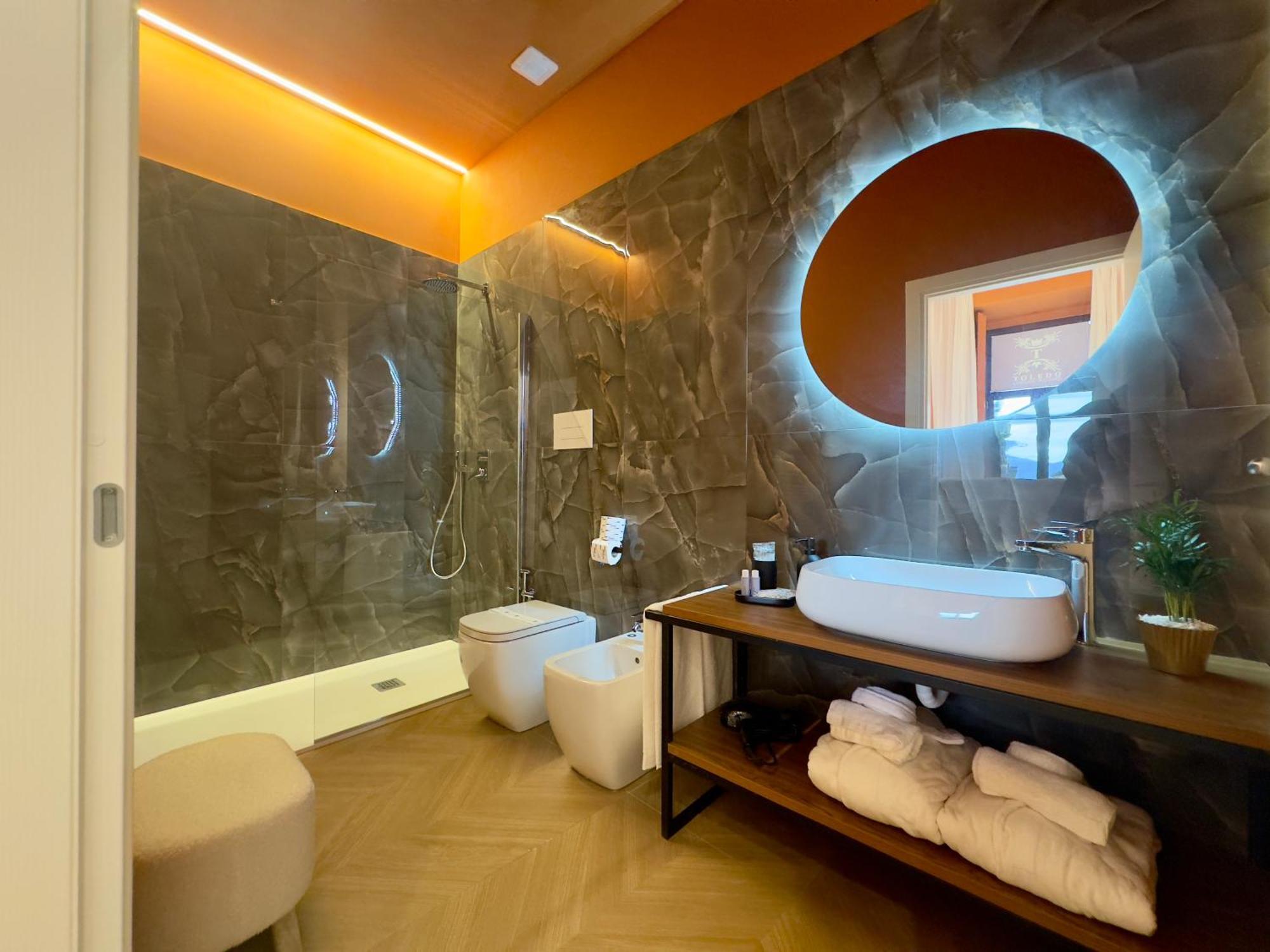 Toledo Luxury Rooms - Lr Collection Napoli Dış mekan fotoğraf