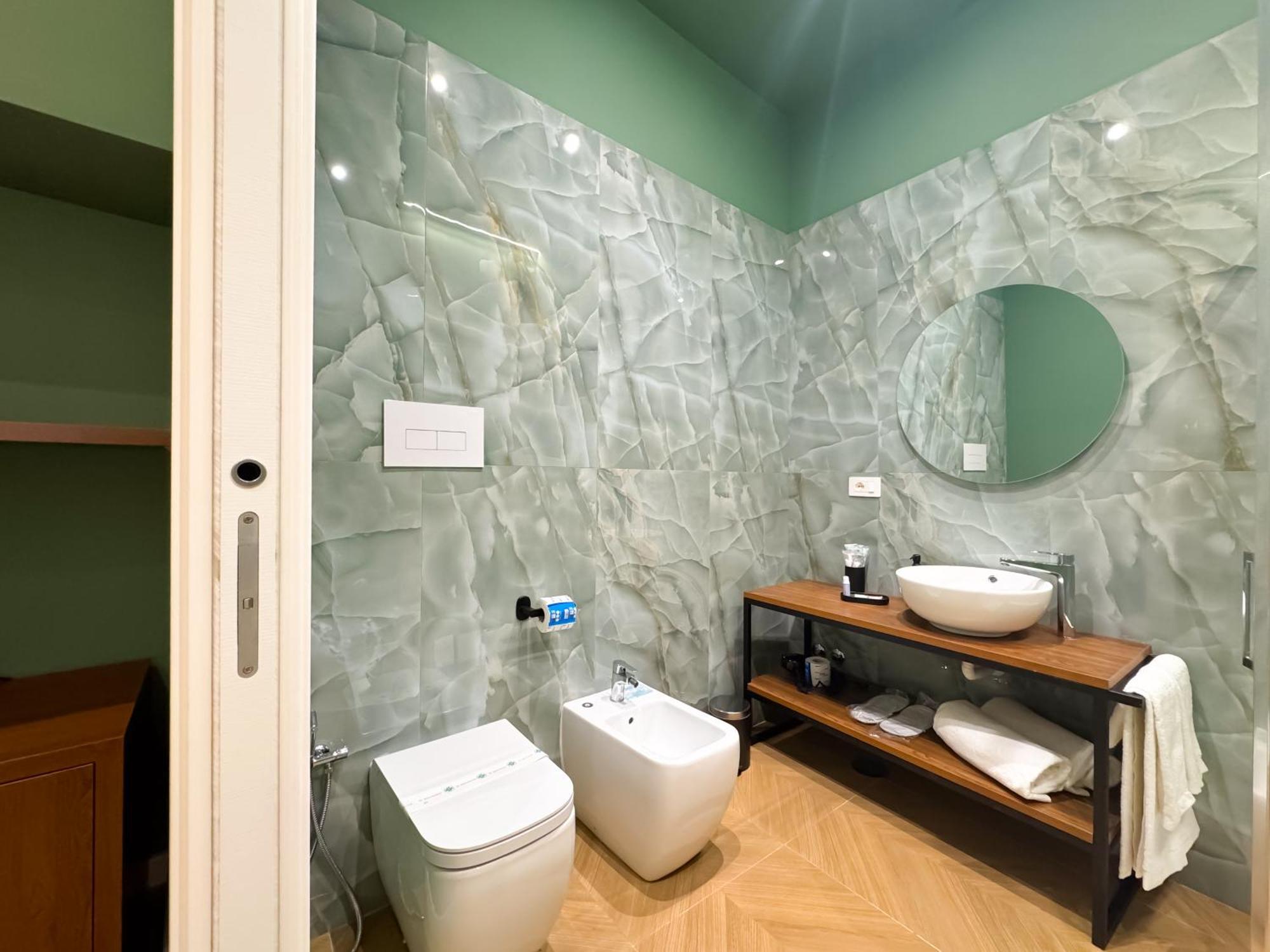 Toledo Luxury Rooms - Lr Collection Napoli Dış mekan fotoğraf